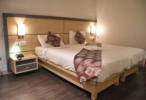 נאווי מומבאי Hotel South Coast מראה חיצוני תמונה