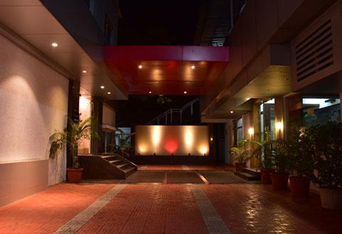נאווי מומבאי Hotel South Coast מראה חיצוני תמונה
